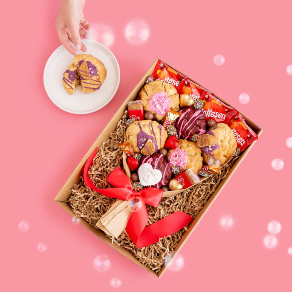 Chunky Cookie Lovers Dessert Box