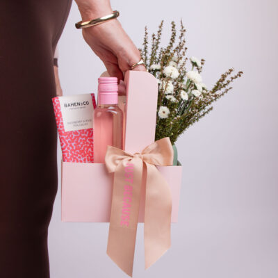 Mini Flowers & Wine Gift Caddy – Petite Hamper