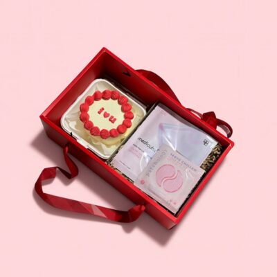 Cake and Pamper Valentine’s Day Dessert Box Cake and Pamper Valentine’s Day Dessert Box