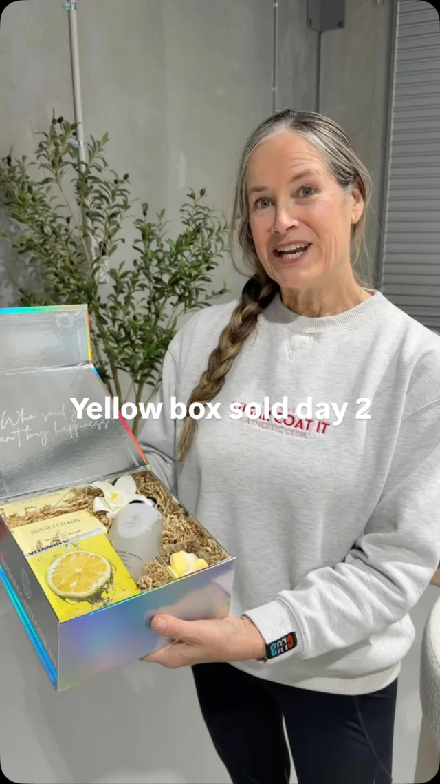 Update on the yellow box 💛

You asked us to make it, we listed it, and it sold on day 2 👀

Now we need your help again. What time, colour or themed box should we make next and see how fast it sells?

#perthgifts #perthgiftideas #giftboxperth #dessertboxperth #customgiftbox