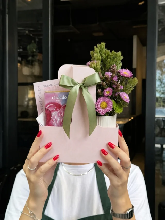 If you haven’t sorted Mum’s gift yet… we’ve got you 💗

Our Mother’s Day Caddy = flowers + treats, delivered straight to her door.

Order before 8am for same day delivery across Perth 🚚

Don’t leave it too late #MothersDayPerth #PerthGifts #PerthMums #PerthDelivery #SameDayDeliveryPerth